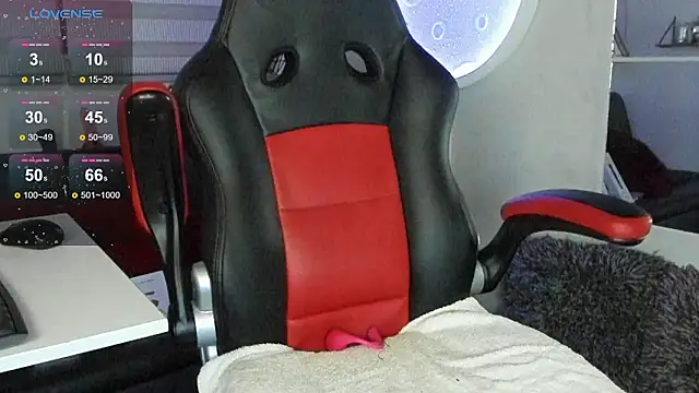 natasha logan  online show from 03/06/26, 04:07