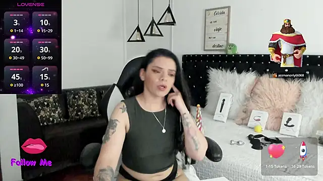 natasha logan  online show from 03/03/25, 10:06