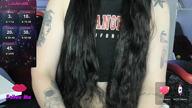 Snapshot of natasha_logan_ chatting on 01/10/26, 04:08 natasha logan online show from 01/10/26, 04:08