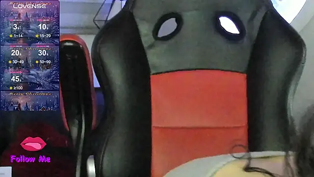 natasha logan  online show from 12/21/25, 04:14