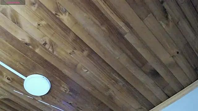 natasha logan  online show from 09/15/25, 04:02