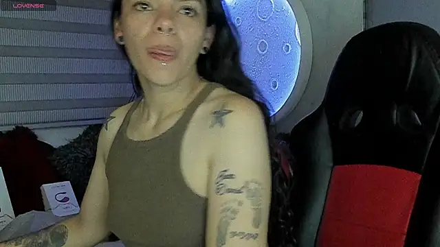 natasha logan  online show from 07/21/26, 04:03