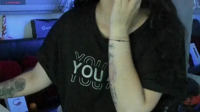 natasha logan  online show from 03/13/26, 04:06