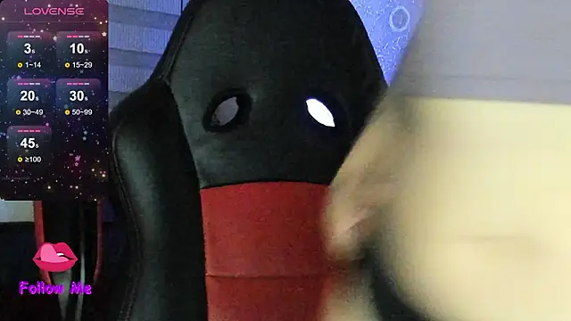 Snapshot of natasha_logan_ chatting on 01/17/26, 04:27 natasha logan online show from 01/17/26, 04:27