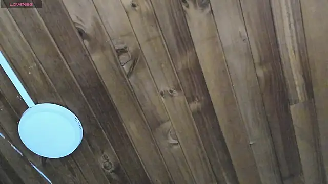 natasha logan  online show from 10/06/25, 04:24