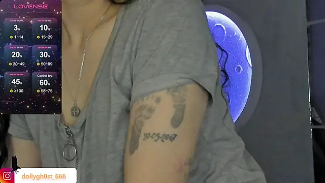 natasha logan  online show from 03/24/26, 04:01