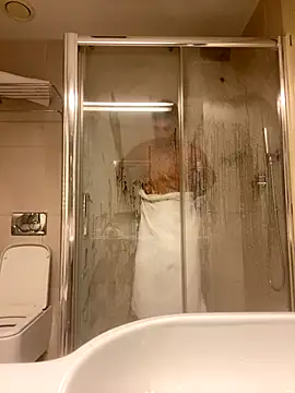 Fellix online show from 10/28/25, 04:50