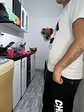 catire2323 online show from 10/31/25, 01:46