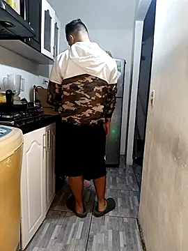 catire2323 online show from 11/22/25, 03:16