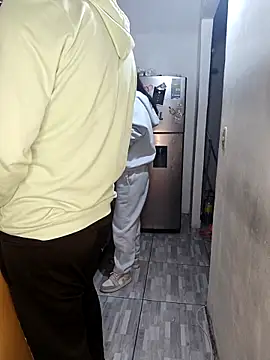 catire2323 online show from 04/08/26, 12:56