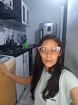 catire2323 online show from 04/04/26, 12:06