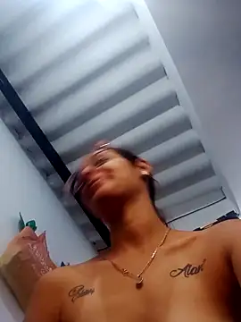 catire2323 online show from 03/11/26, 08:58