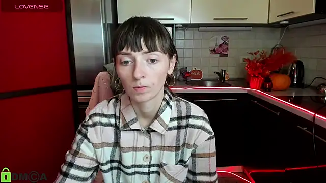 Snapshot of TayanaJons chatting on 11/22/25, 08:02 TayanaJons online show from 11/22/25, 08:02