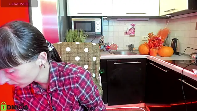 Snapshot of TayanaJons chatting on 09/27/25, 07:03 TayanaJons online show from 09/27/25, 07:03