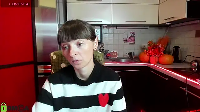 Snapshot of TayanaJons chatting on 09/29/25, 07:04 TayanaJons online show from 09/29/25, 07:04