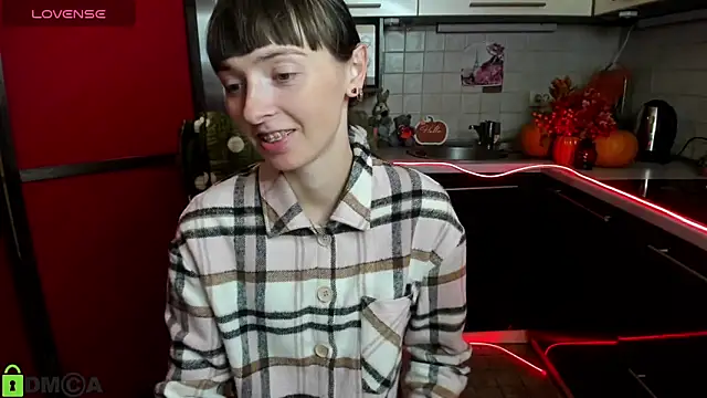 Snapshot of TayanaJons chatting on 11/04/25, 08:07 TayanaJons online show from 11/04/25, 08:07