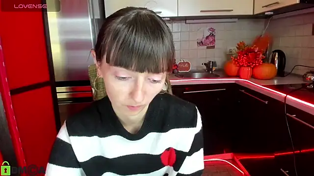 Snapshot of TayanaJons chatting on 10/04/25, 06:59 TayanaJons online show from 10/04/25, 06:59