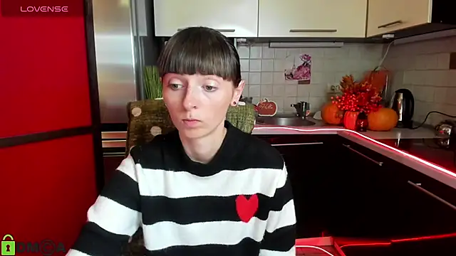 Snapshot of TayanaJons chatting on 10/22/25, 06:57 TayanaJons online show from 10/22/25, 06:57