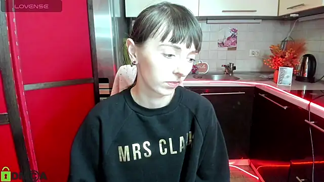 Snapshot of TayanaJons chatting on 12/03/25, 08:03 TayanaJons online show from 12/03/25, 08:03