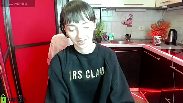 Snapshot of TayanaJons chatting on 12/05/25, 08:02 TayanaJons online show from 12/05/25, 08:02