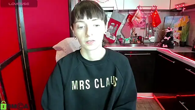 TayanaJons online show from 12/21/25, 08:05