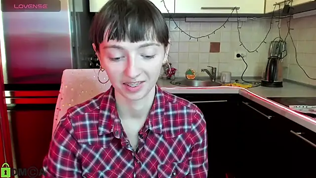 Snapshot of TayanaJons chatting on 03/07/25, 08:02 TayanaJons online show from 03/07/25, 08:02