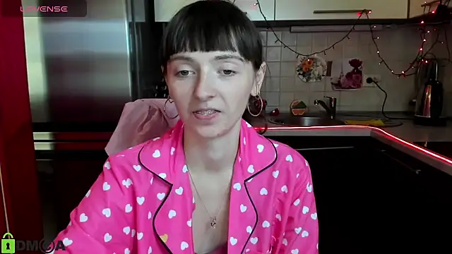 Snapshot of TayanaJons chatting on 03/10/25, 10:50 TayanaJons online show from 03/10/25, 10:50