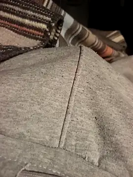 Freezing Duck online show from 12/18/25, 03:00