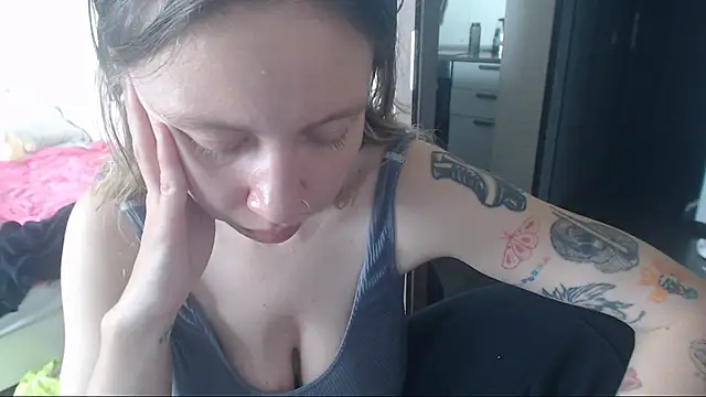 amanda kiss kiss online show from 10/03/25, 11:56