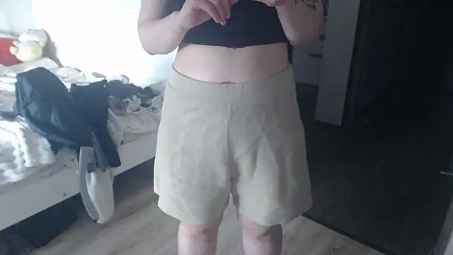 amanda kiss kiss online show from 04/12/26, 12:30