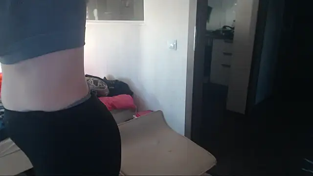 amanda kiss kiss online show from 10/18/25, 01:46
