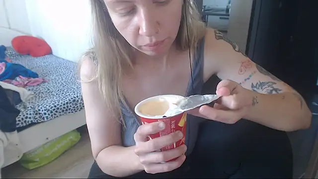 amanda kiss kiss online show from 09/29/25, 10:11