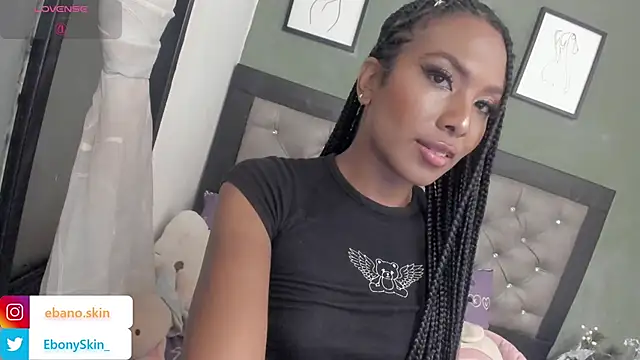 Snapshot of EbonySkin chatting on 03/25/26, 10:14 EbonySkin online show from 03/25/26, 10:14