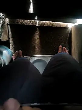 Snapshot of shubham7271 chatting on 12/18/25, 06:07 shubham7271 online show from 12/18/25, 06:07