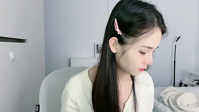 Snapshot of Judy520 chatting on 11/14/25, 12:14 Judy520 online show from 11/14/25, 12:14