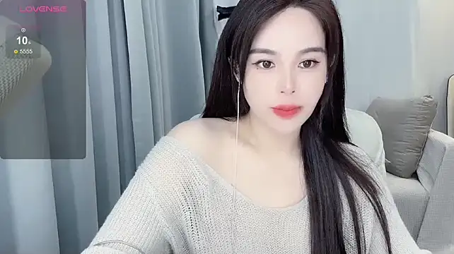 Snapshot of hknana chatting on 03/11/25, 11:12 hknana online show from 03/11/25, 11:12