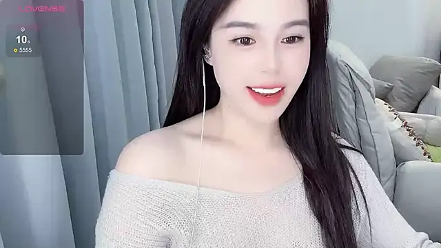 Snapshot of hknana chatting on 03/18/25, 02:39 hknana online show from 03/18/25, 02:39