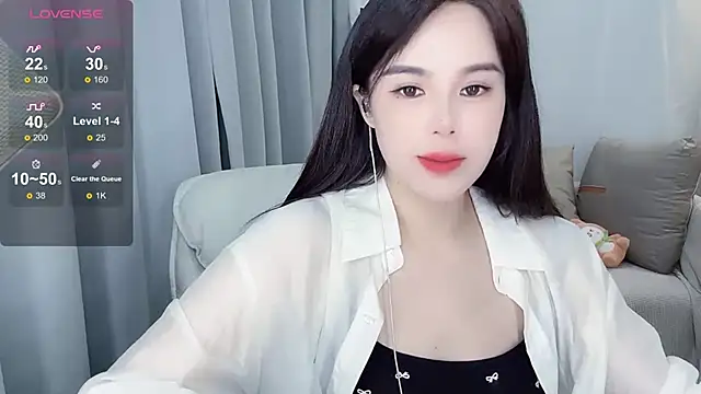 Snapshot of hknana chatting on 03/03/25, 12:28 hknana online show from 03/03/25, 12:28