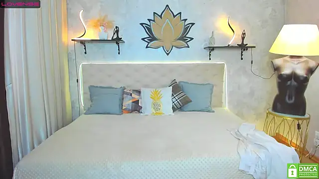 Snapshot of StripBianka chatting on 09/20/25, 07:57 StripBianka online show from 09/20/25, 07:57