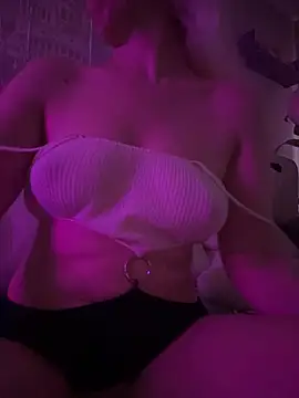 Snapshot of JLA_kiss chatting on 04/11/26, 07:45 JLA kiss online show from 04/11/26, 07:45