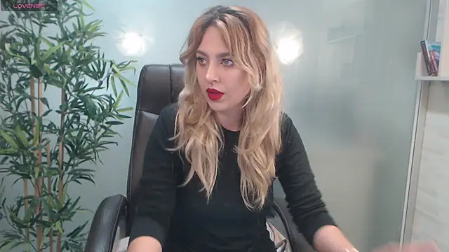 AvaBlue  online show from 09/26/25, 06:09