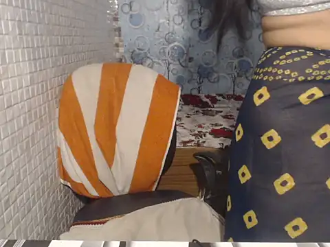 Snapshot of Oh_Maya chatting on 05/16/26, 02:54 Oh Maya online show from 05/16/26, 02:54