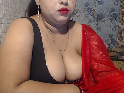 Snapshot of Oh_Maya chatting on 10/09/25, 03:51 Oh Maya online show from 10/09/25, 03:51