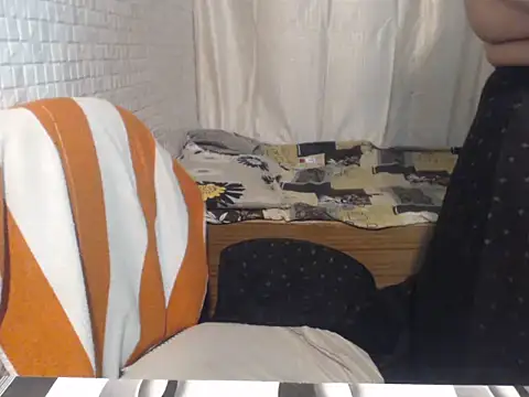 Snapshot of Oh_Maya chatting on 06/27/26, 04:07 Oh Maya online show from 06/27/26, 04:07