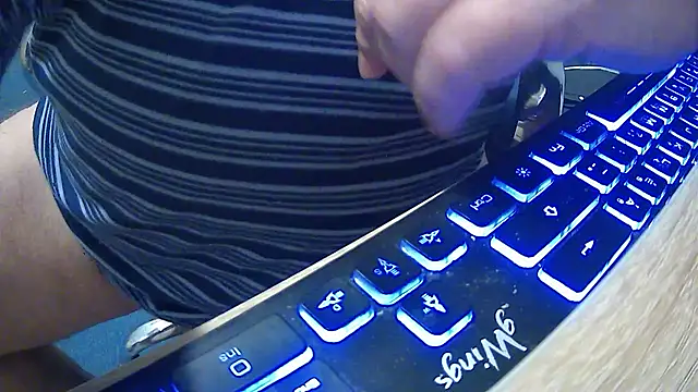 GYurmoka70 online show from 12/14/25, 06:19