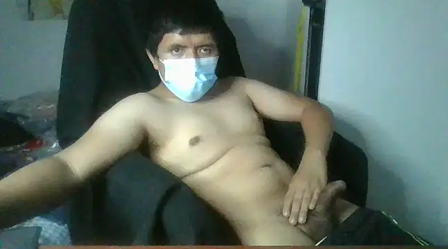 Snapshot of gianfranco1230 chatting on 02/27/25, 10:01 gianfranco1230 online show from 02/27/25, 10:01