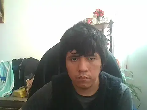 Snapshot of gianfranco1230 chatting on 10/04/25, 07:15 gianfranco1230 online show from 10/04/25, 07:15