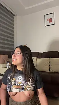 crystal bunny7 online show from 04/30/26, 01:56