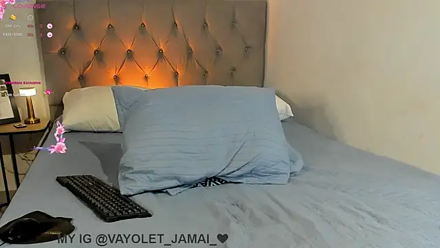 CHAYBLACK online show from 01/22/25, 08:49