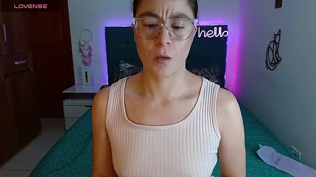 antonella sweet33 online show from 03/22/25, 11:42